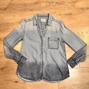 Holding Horses Anthro Ombre Denim Chambray Button Down Shirt Top Size 6 Medium M